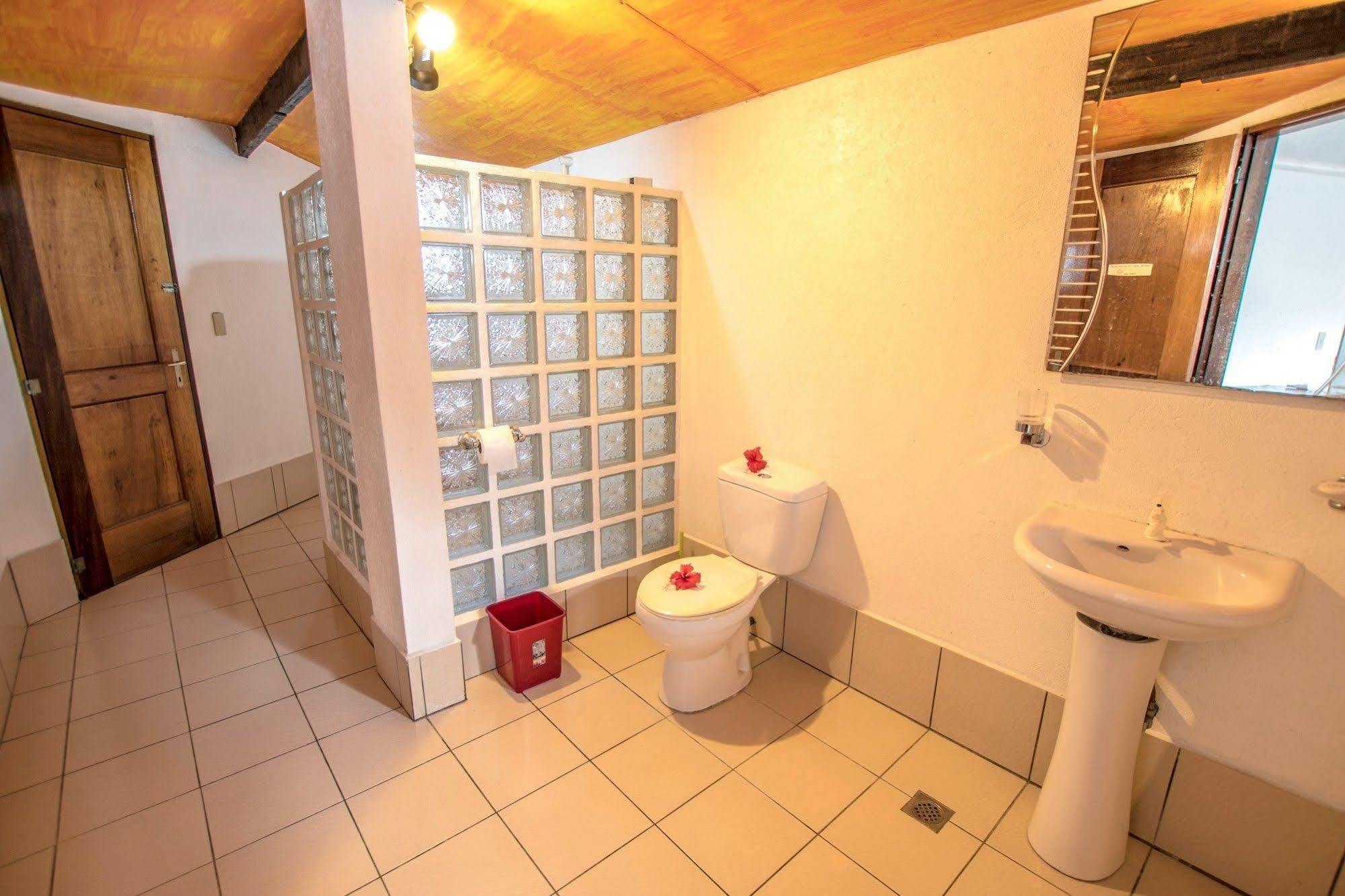 Bamboo Bungalows Resthouse Balabag  Esterno foto