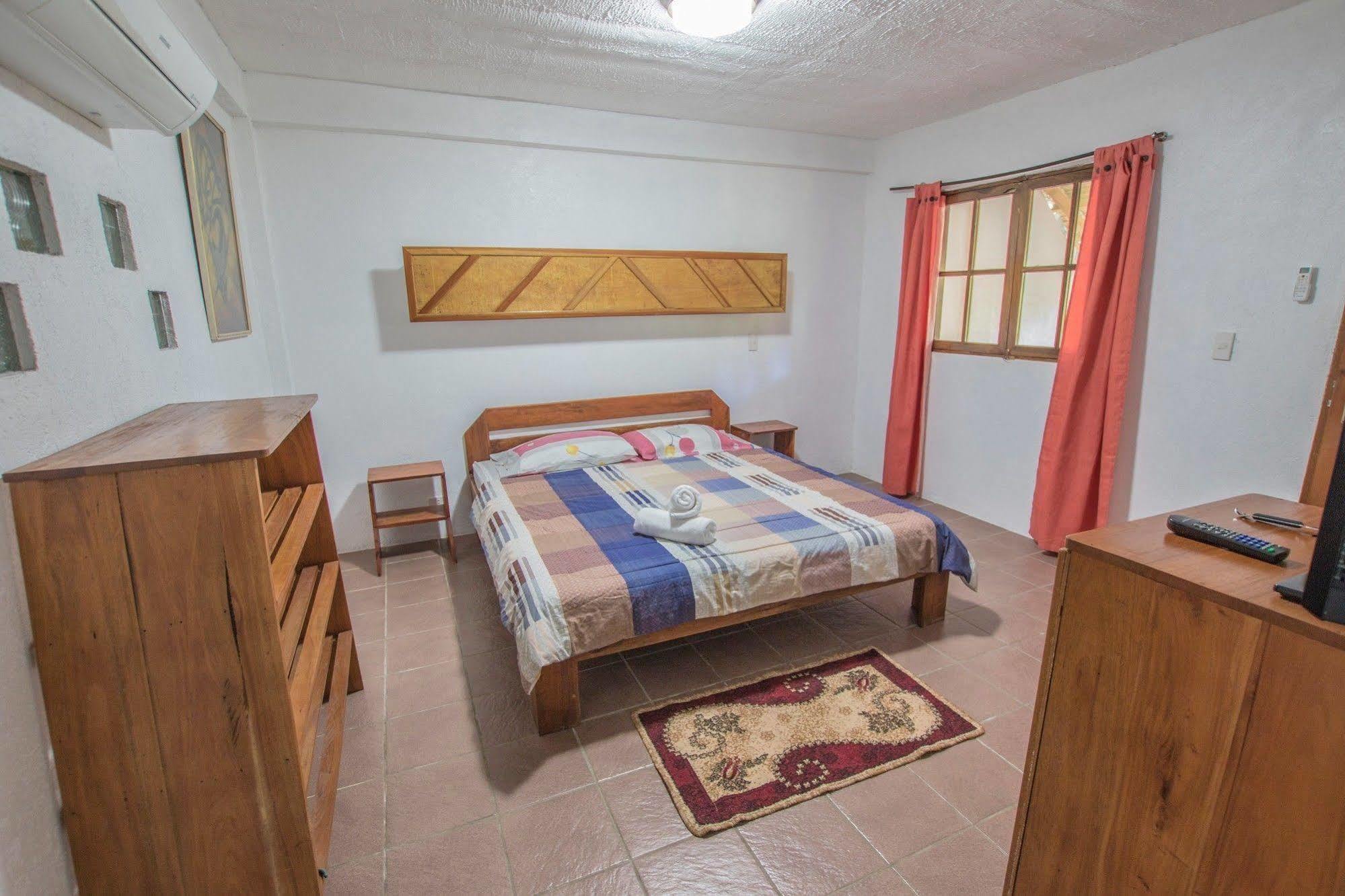 Bamboo Bungalows Resthouse Balabag  Esterno foto