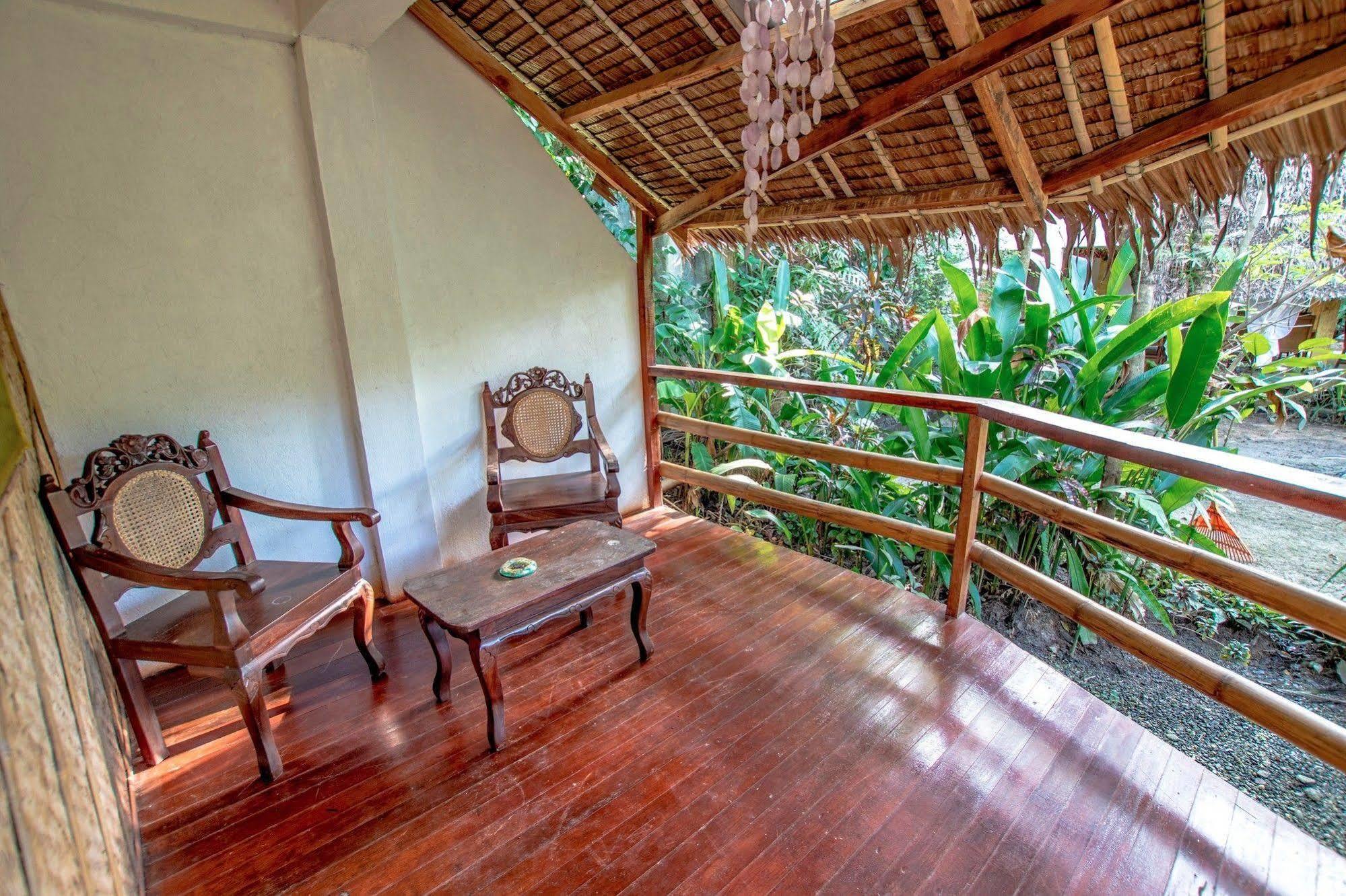 Bamboo Bungalows Resthouse Balabag  Esterno foto