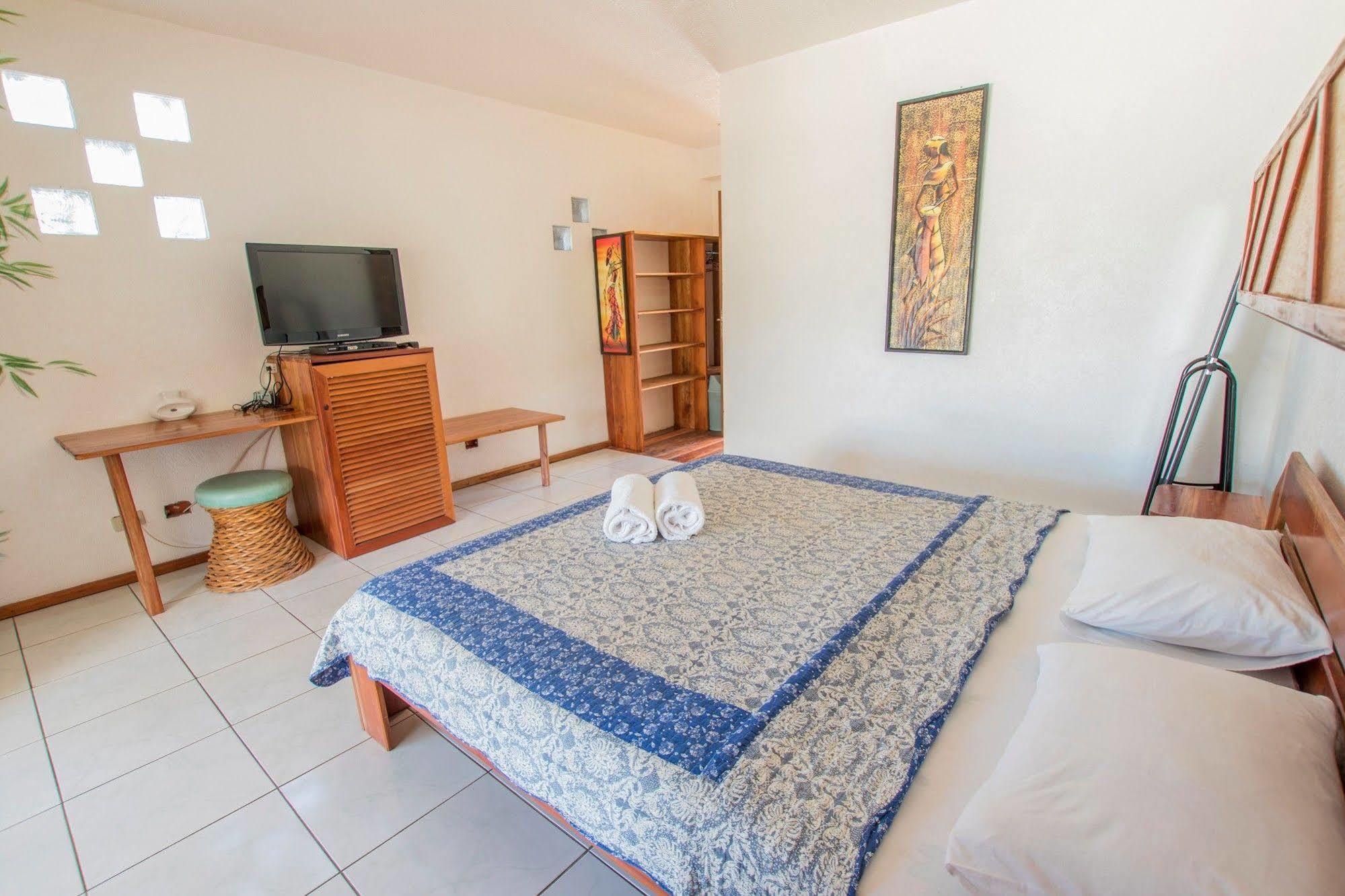 Bamboo Bungalows Resthouse Balabag  Esterno foto