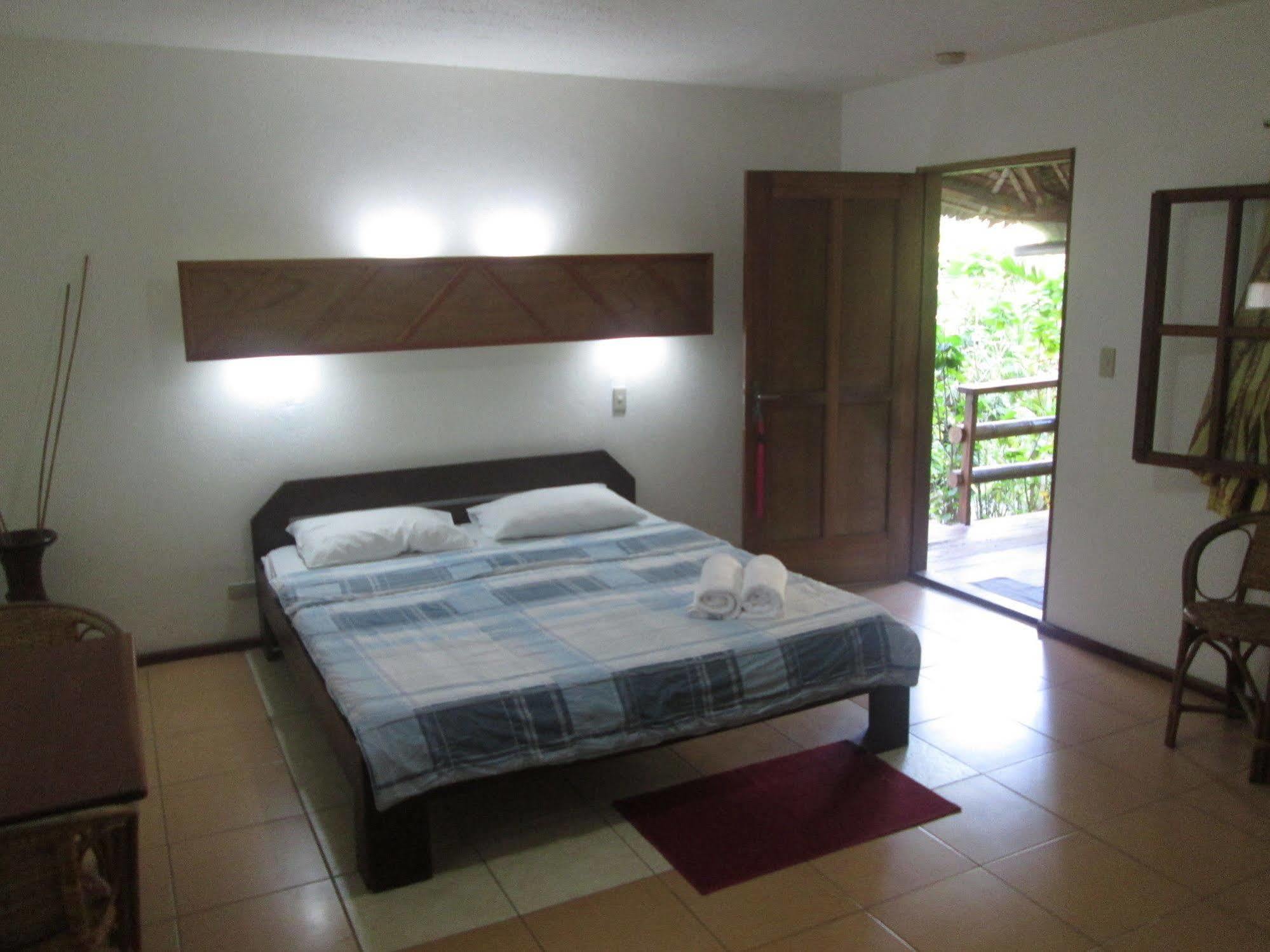 Bamboo Bungalows Resthouse Balabag  Esterno foto