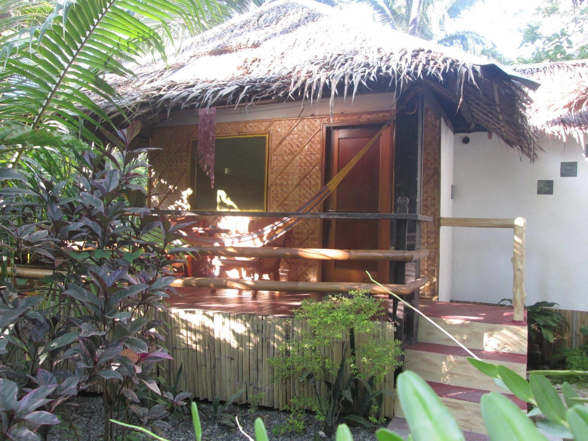 Bamboo Bungalows Resthouse Balabag  Esterno foto