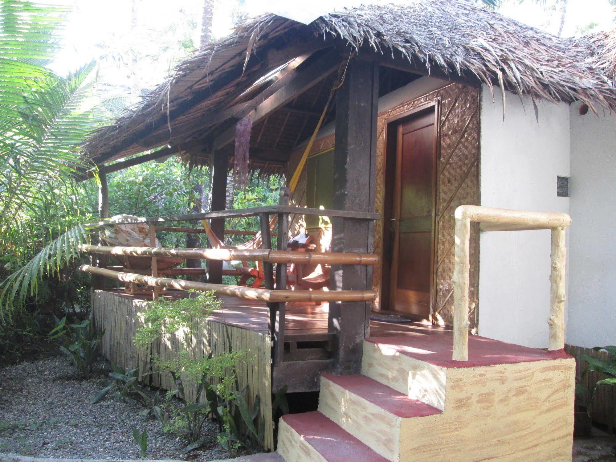 Bamboo Bungalows Resthouse Balabag  Esterno foto